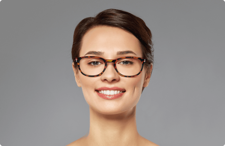 Choose the perfect frame shape for your face style