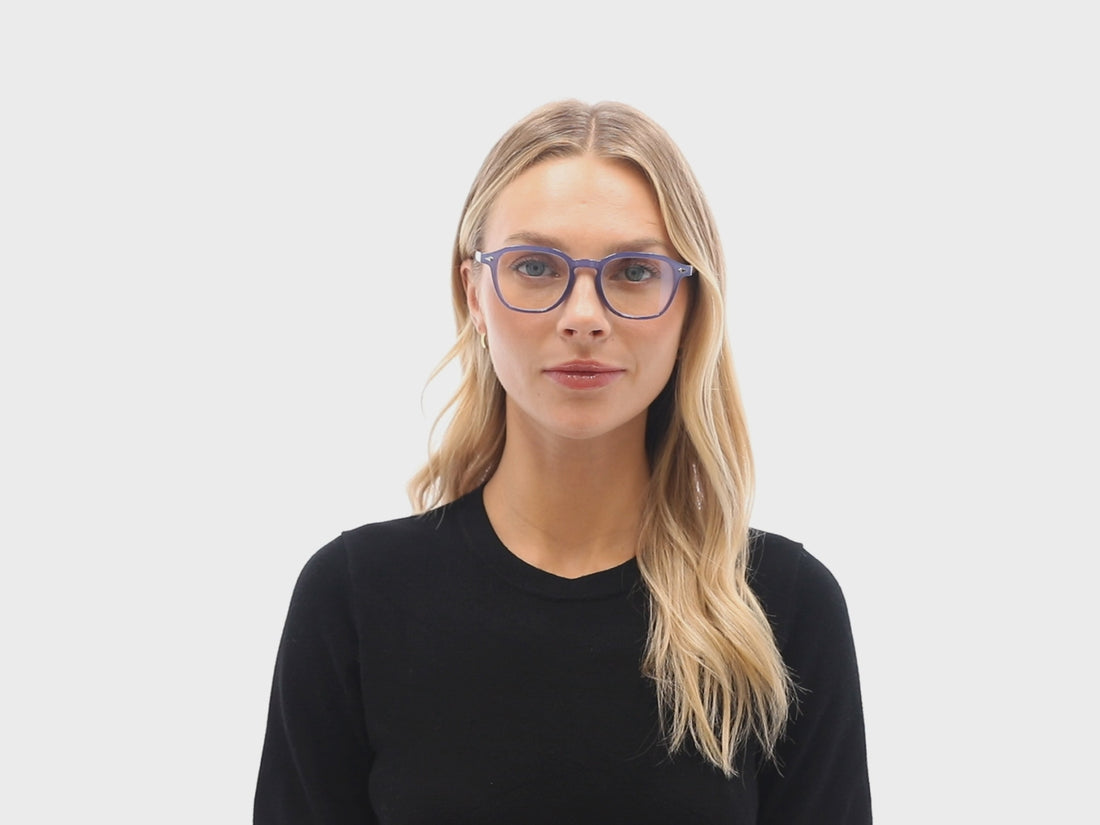 E7313-125-400142 glasses on model video